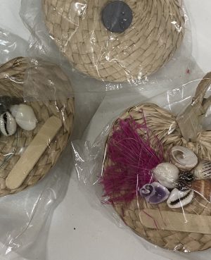 VENTAGLIETTI RAFFIA CON CONCHIGLIE E MAGNETE